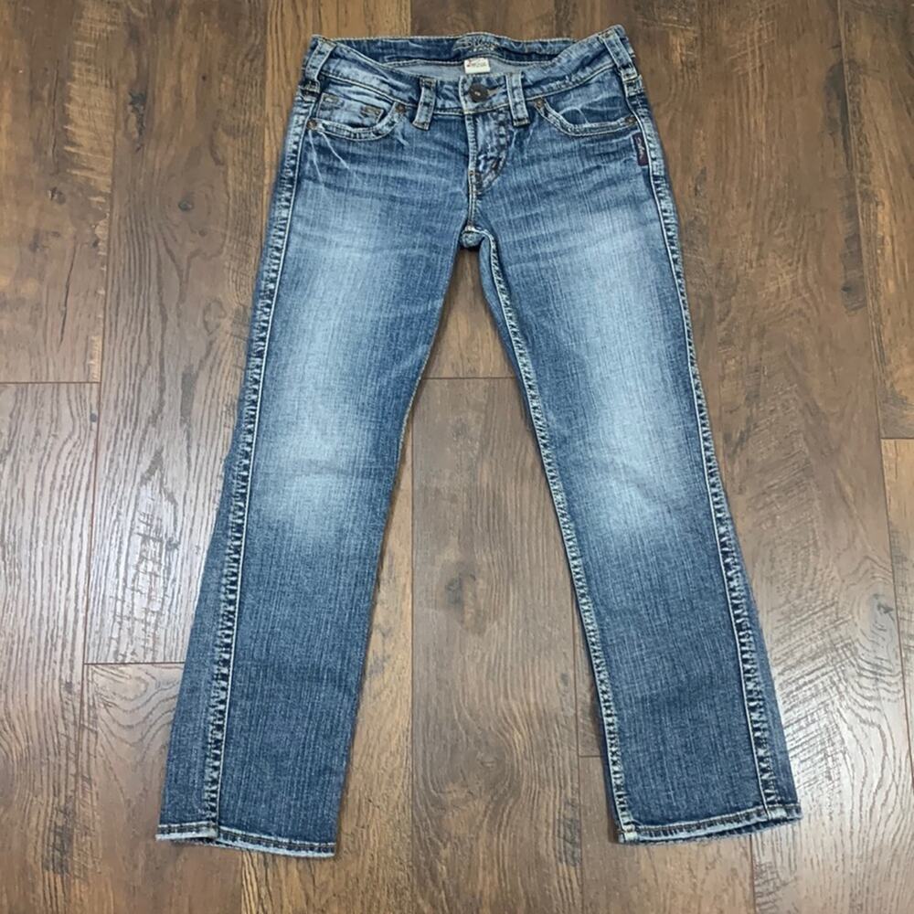Silver Frances Embroidered Back Pockets Low Rise Capri Jeans